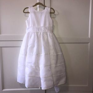 US ANGELS , FLOWER GIRL,CEREMONY- COMMUNION Sze 6X